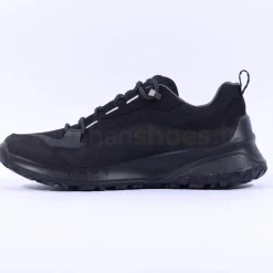 Ecco Men Ult-Trn Waterproof Hiking Shoe - All Black