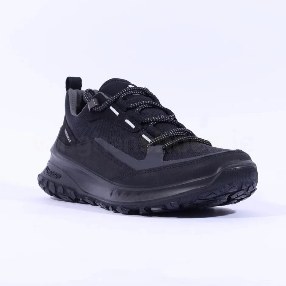 Ecco Men Ult-Trn Waterproof Hiking Shoe - All Black