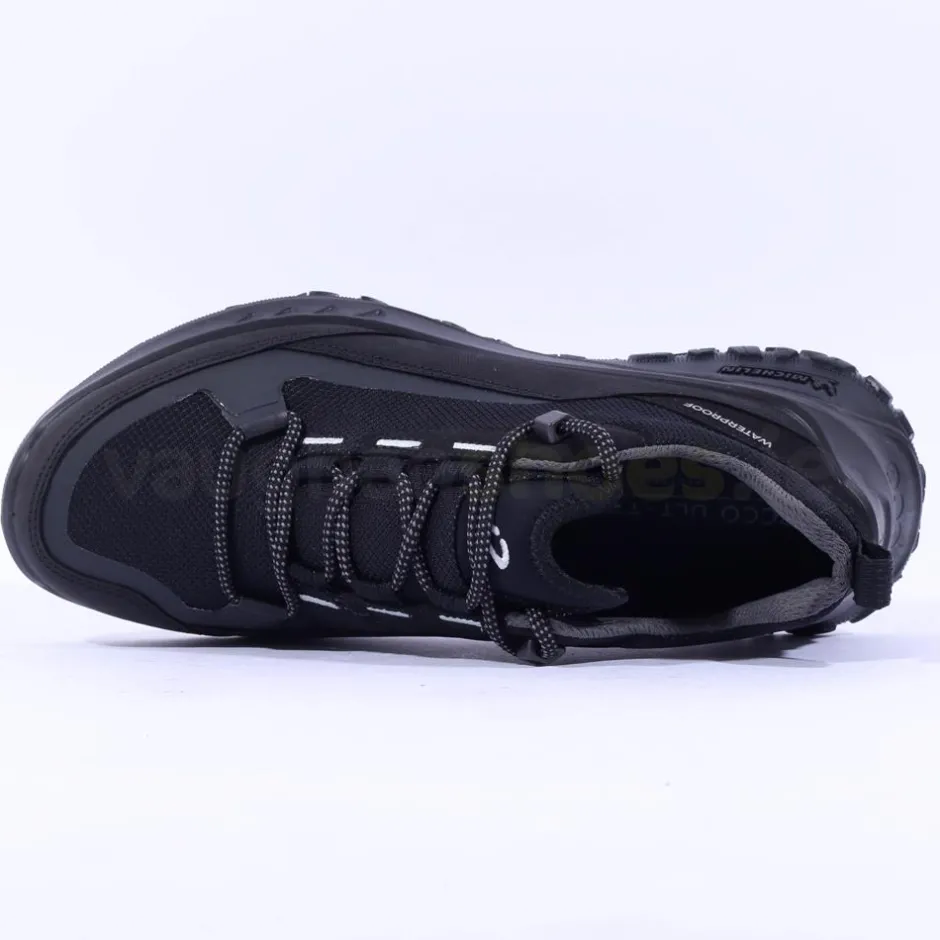 Ecco Men Ult-Trn Waterproof Hiking Shoe - All Black
