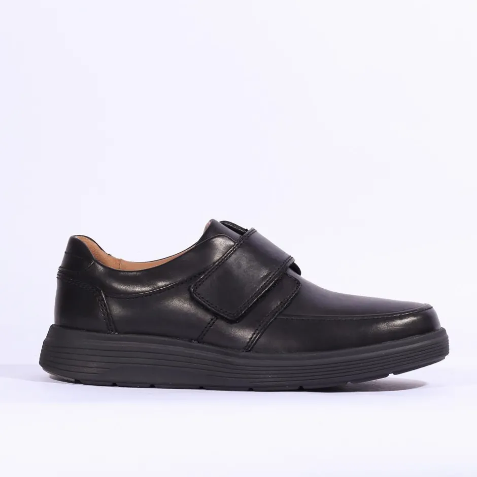 Clarks Men Un Abode Strap (Wide Fit) - Black Leather