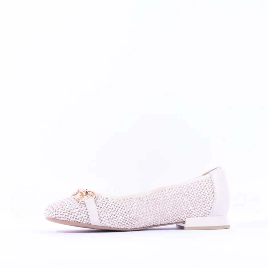 Women Caprice Vanny Low Heel Weave Loafer - Off White Combi