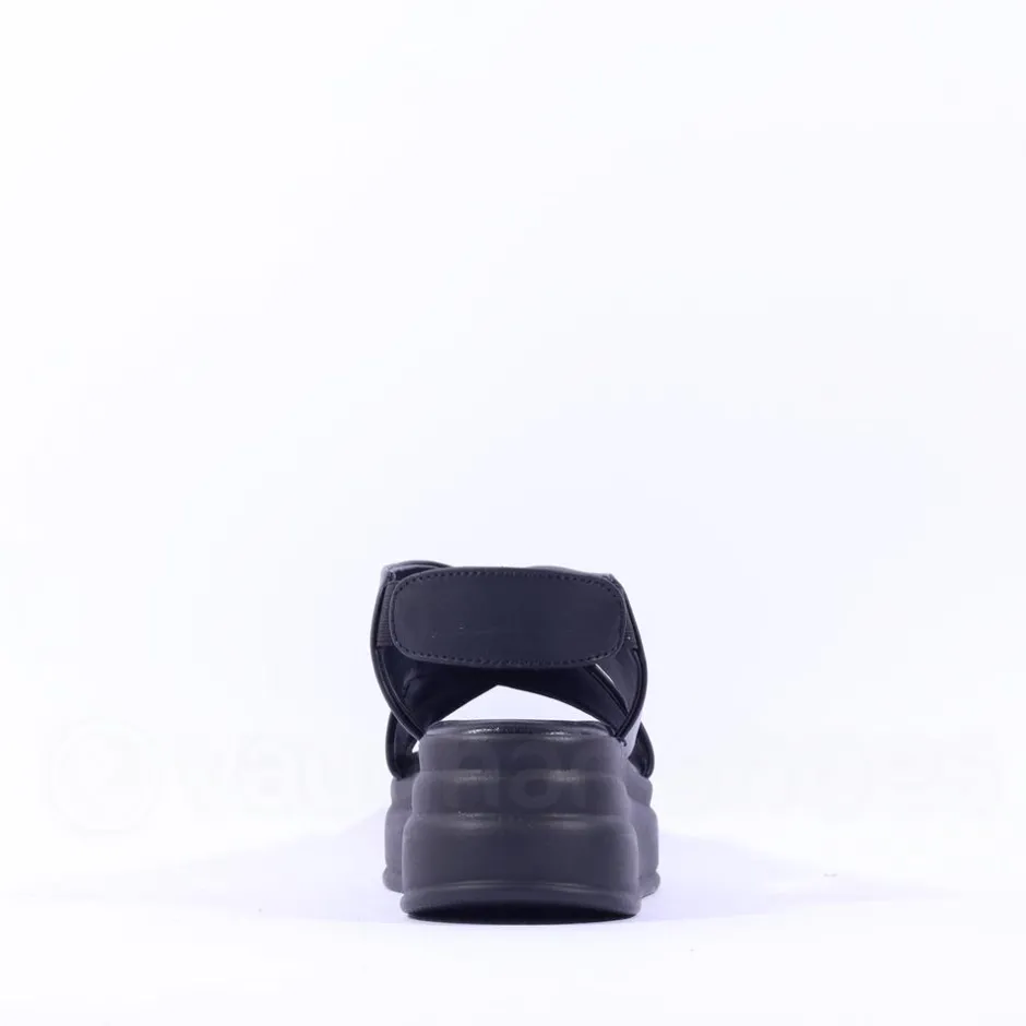 Women Tamaris Wren Cross Platform Sandal - Black