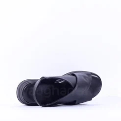 Women Tamaris Wren Cross Platform Sandal - Black